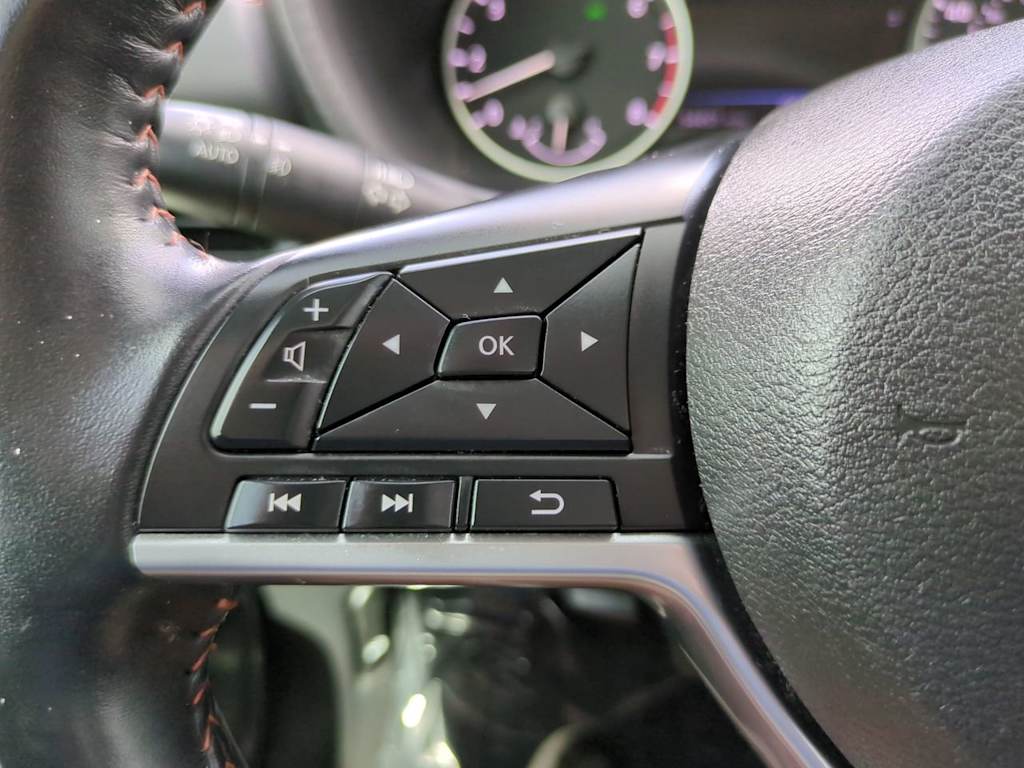 Thumbnail: 2021 Nissan Sentra - 24