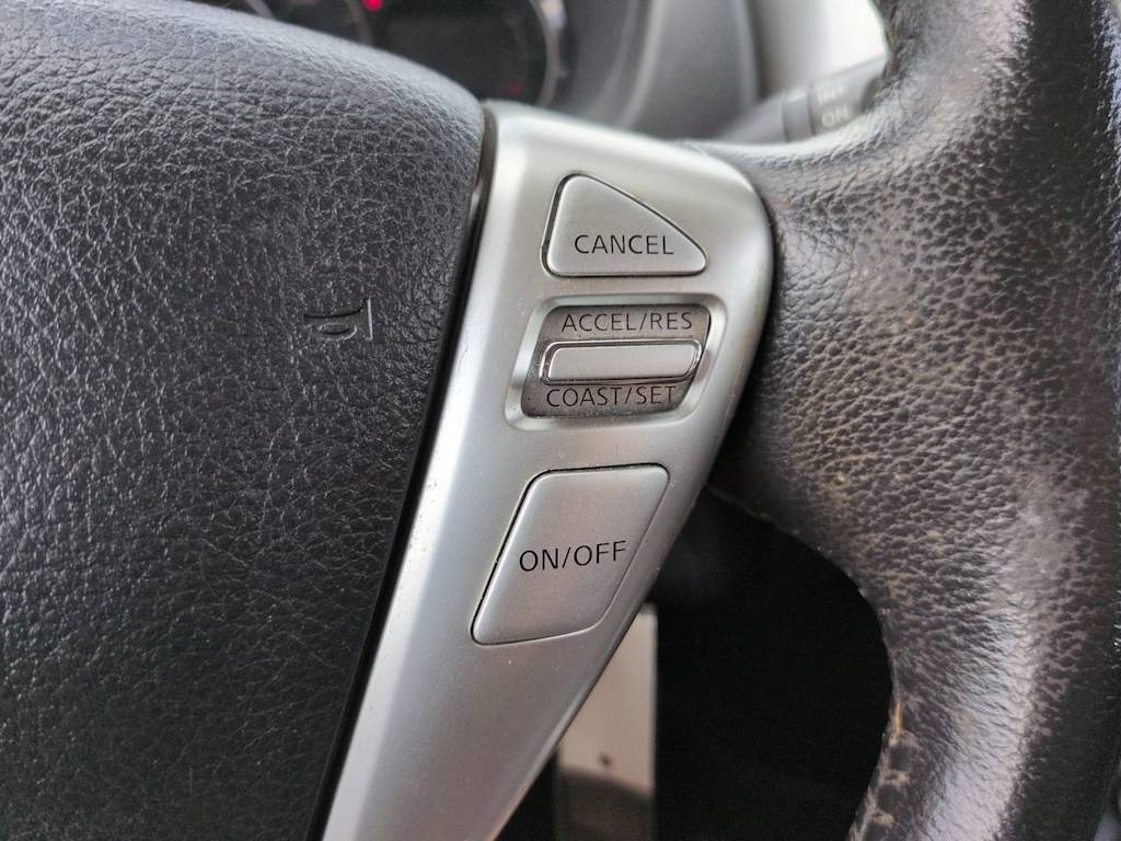 Thumbnail: 2017 Nissan Versa Note - 24