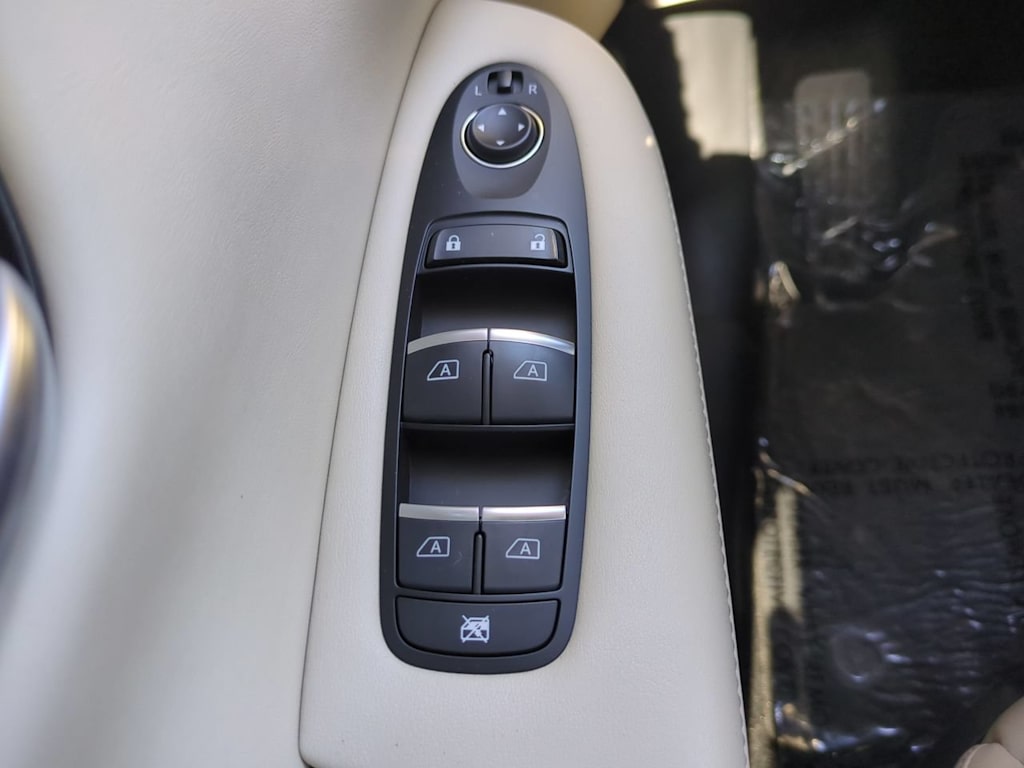 Thumbnail: 2021 INFINITI QX50 - 24