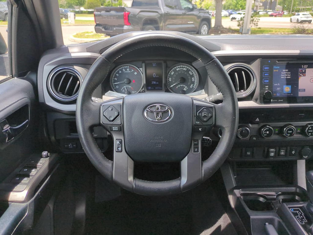 Thumbnail: 2018 Toyota Tacoma - 8