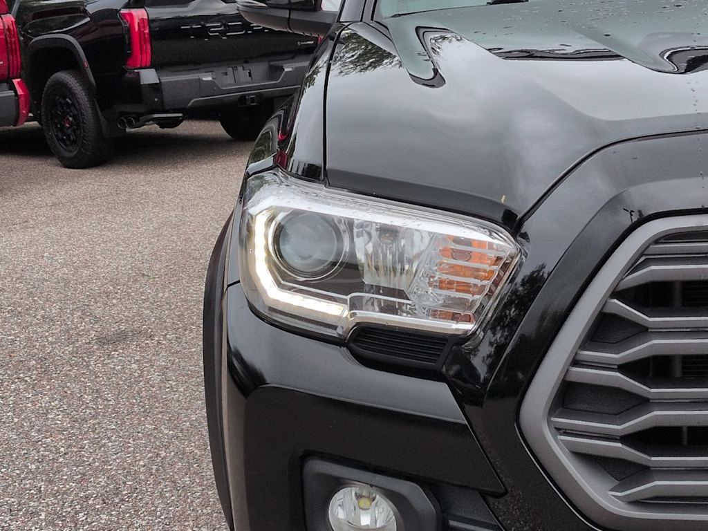 Thumbnail: 2023 Toyota Tacoma - 18