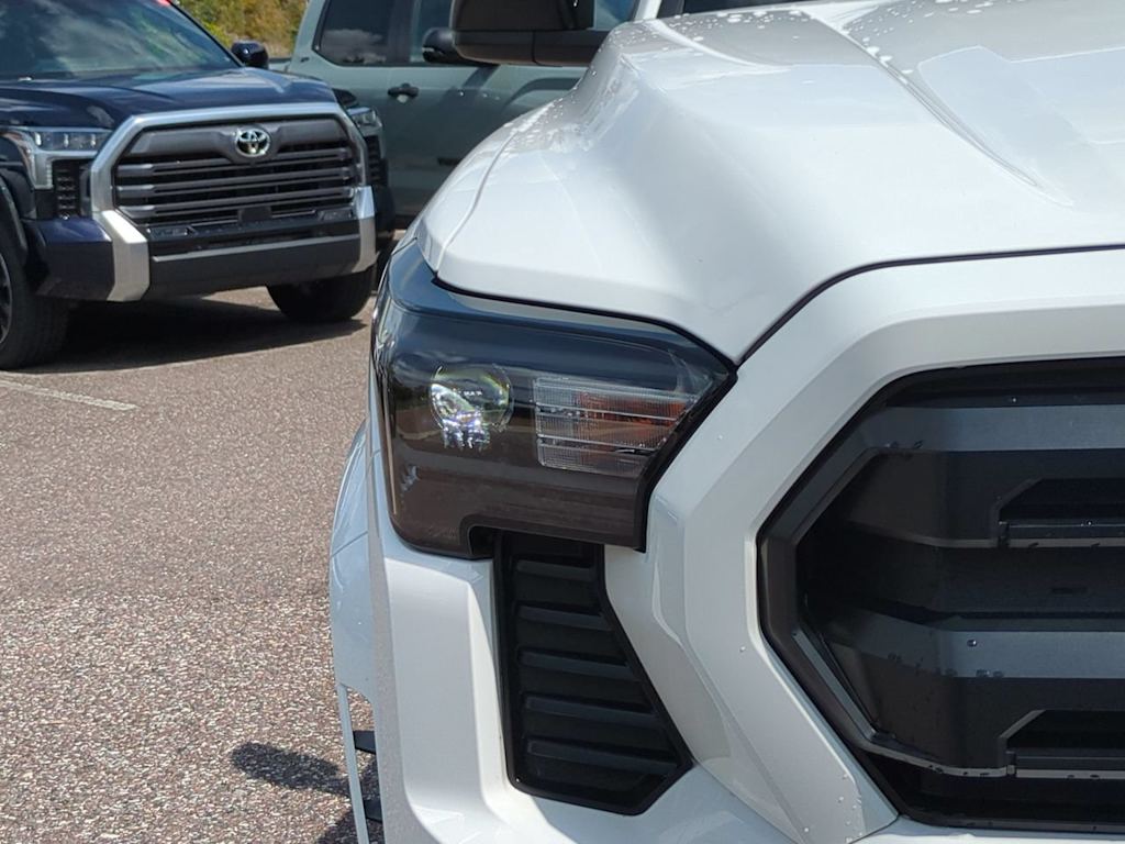 Thumbnail: 2024 Toyota Tacoma - 19