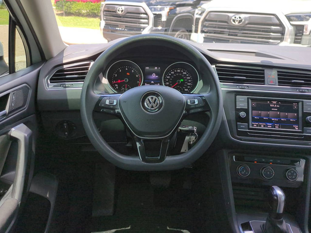 Thumbnail: 2021 Volkswagen Tiguan - 9