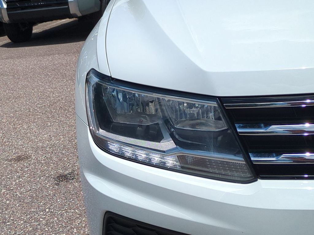 Thumbnail: 2021 Volkswagen Tiguan - 19