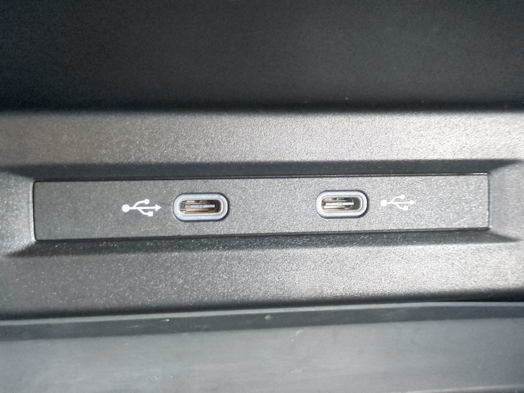 Thumbnail: 2022 Volkswagen Tiguan - 7