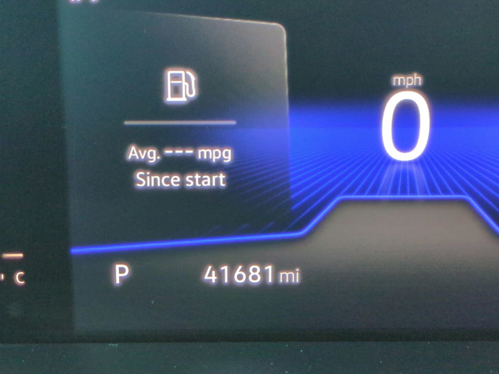 Thumbnail: 2022 Volkswagen Tiguan - 15