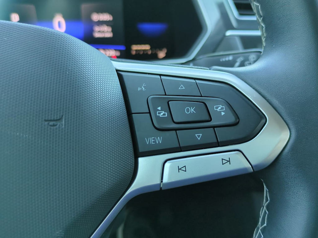 Thumbnail: 2022 Volkswagen Tiguan - 26