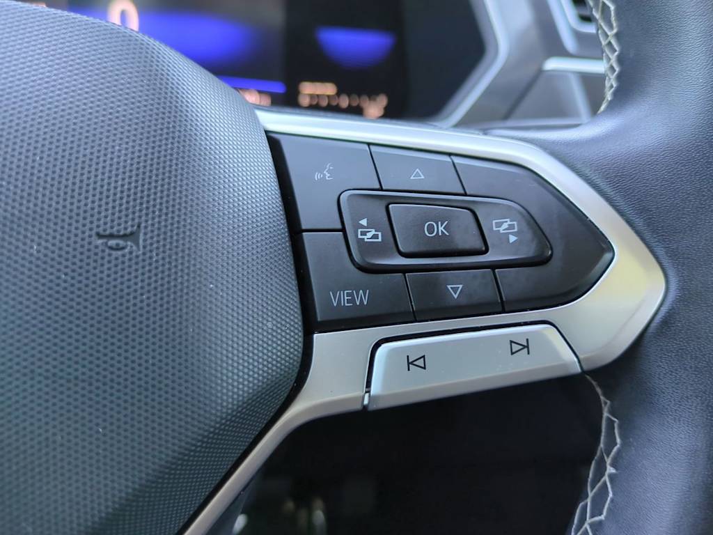 Thumbnail: 2022 Volkswagen Tiguan - 28