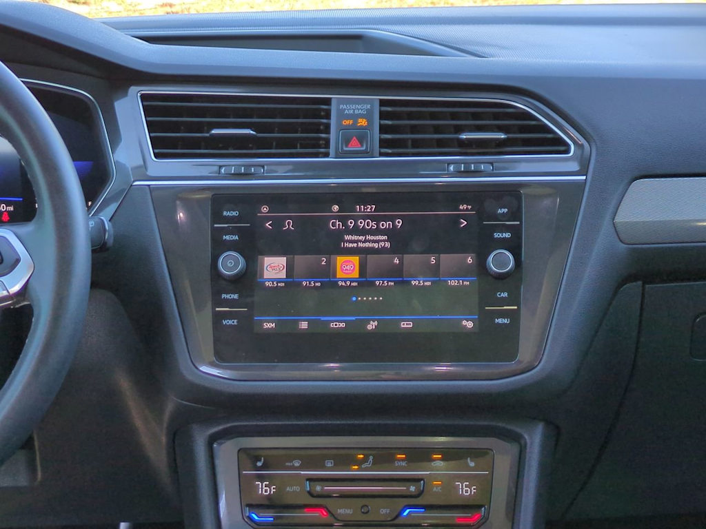 Thumbnail: 2022 Volkswagen Tiguan - 13