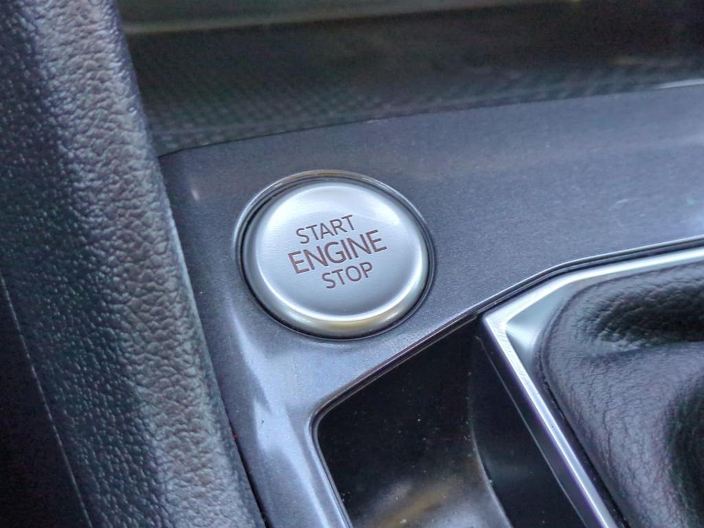 Thumbnail: 2022 Volkswagen Tiguan - 29