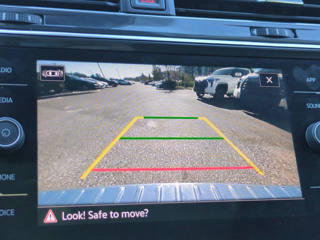 Thumbnail: 2022 Volkswagen Tiguan - 23