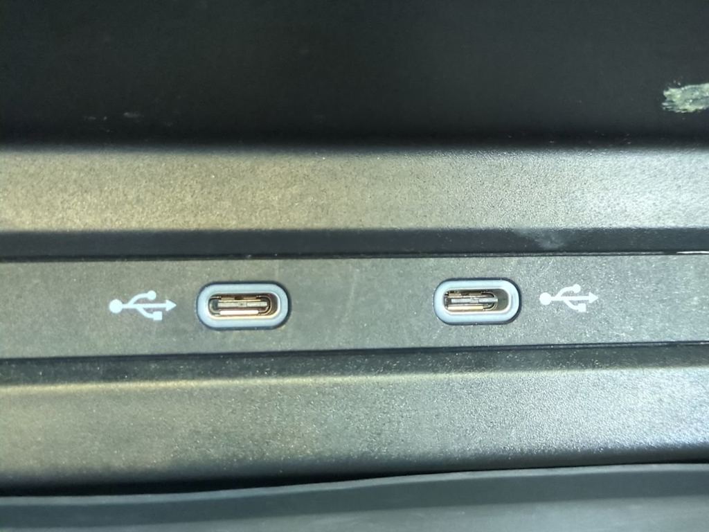 Thumbnail: 2022 Volkswagen Tiguan - 24