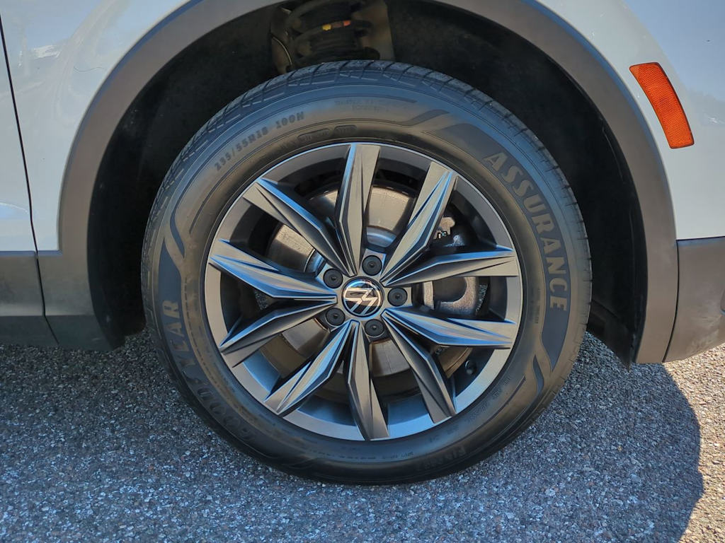 Thumbnail: 2022 Volkswagen Tiguan - 7