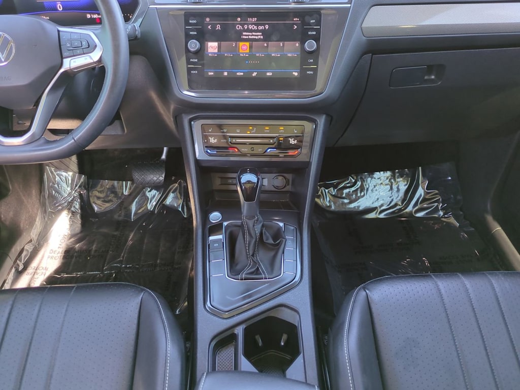 Thumbnail: 2022 Volkswagen Tiguan - 12