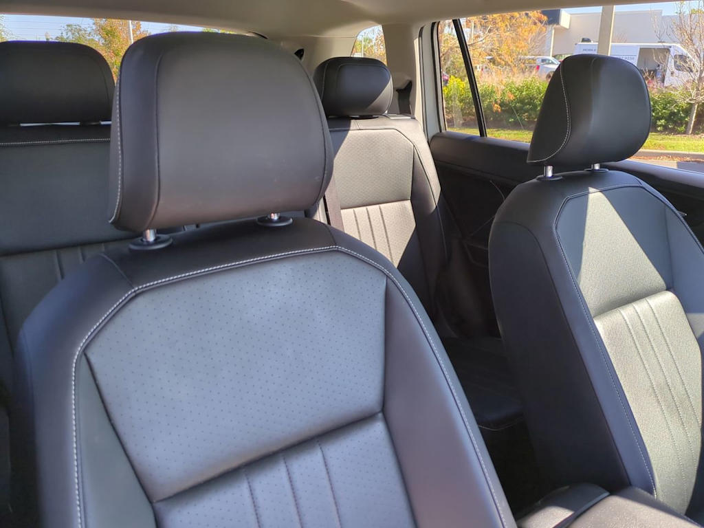 Thumbnail: 2022 Volkswagen Tiguan - 9