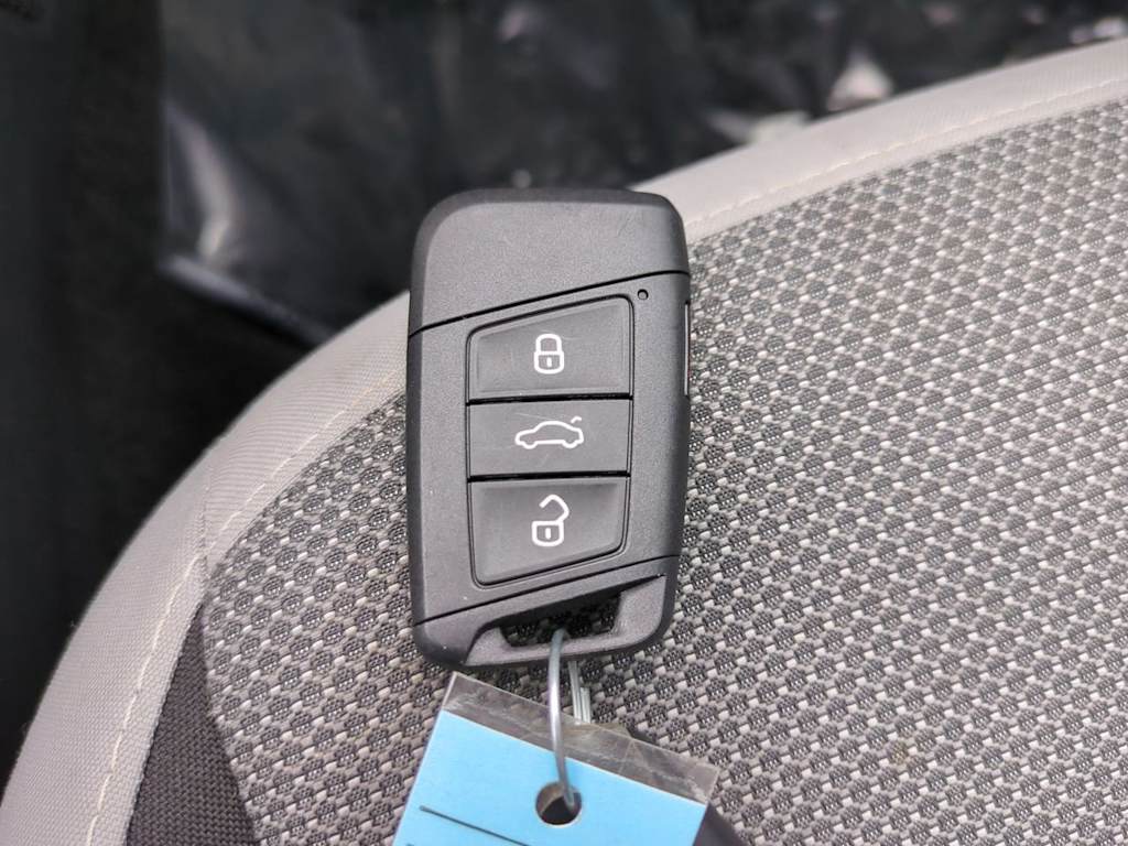 Thumbnail: 2024 Volkswagen Taos - 15