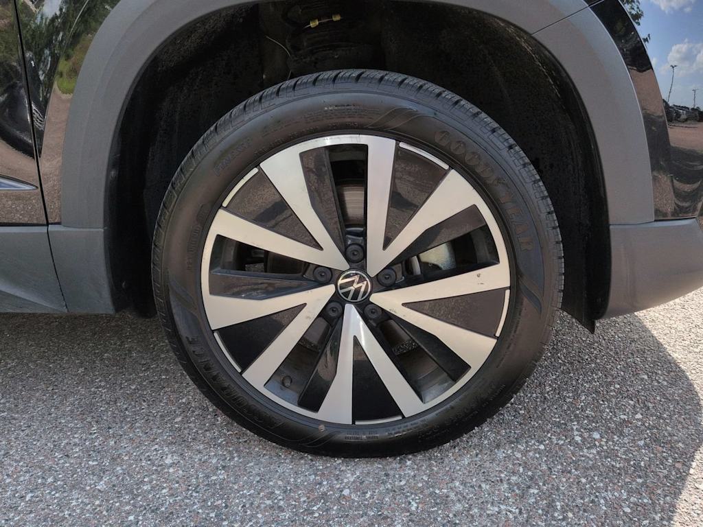 Thumbnail: 2024 Volkswagen Taos - 8