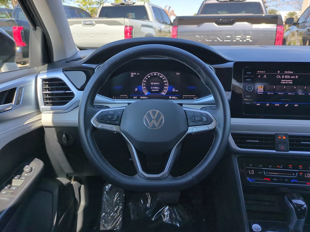 Thumbnail: 2025 Volkswagen Taos - 9