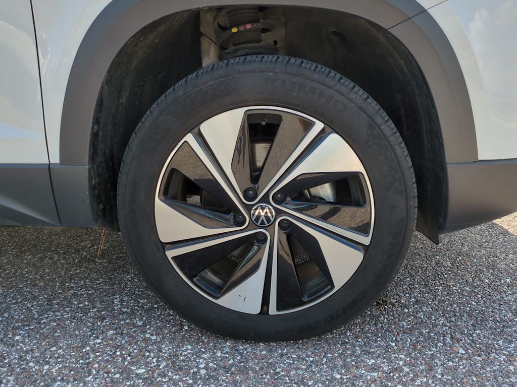 Thumbnail: 2025 Volkswagen Taos - 7