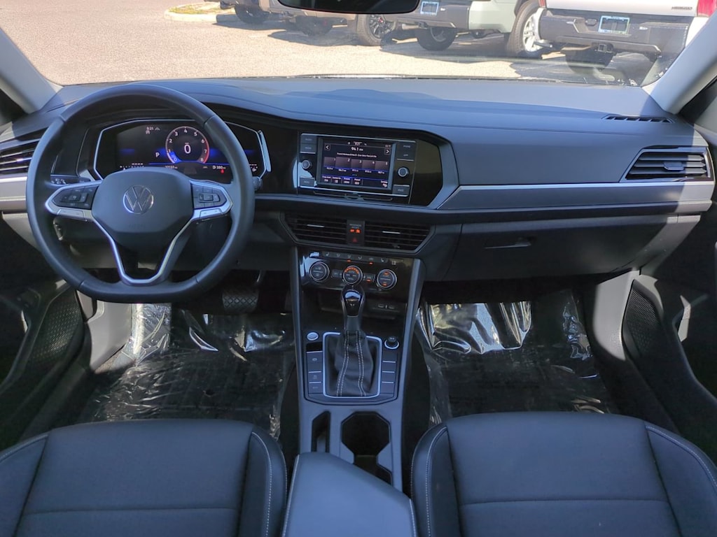 Thumbnail: 2024 Volkswagen Jetta - 2