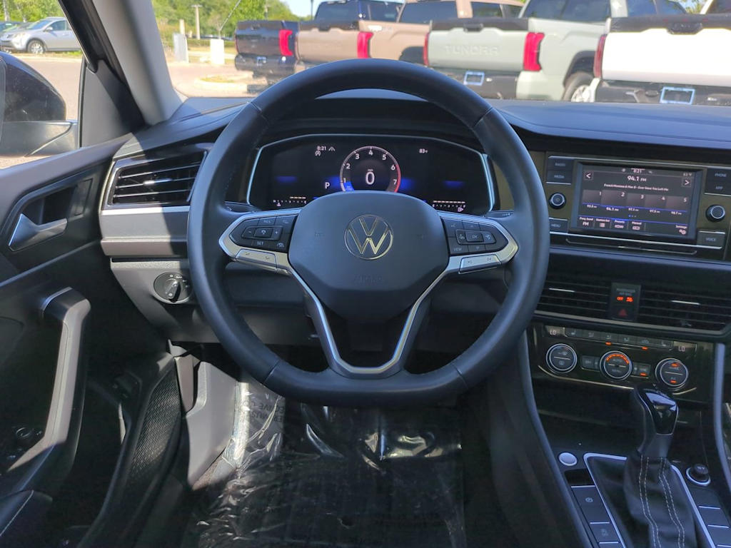 Thumbnail: 2024 Volkswagen Jetta - 8