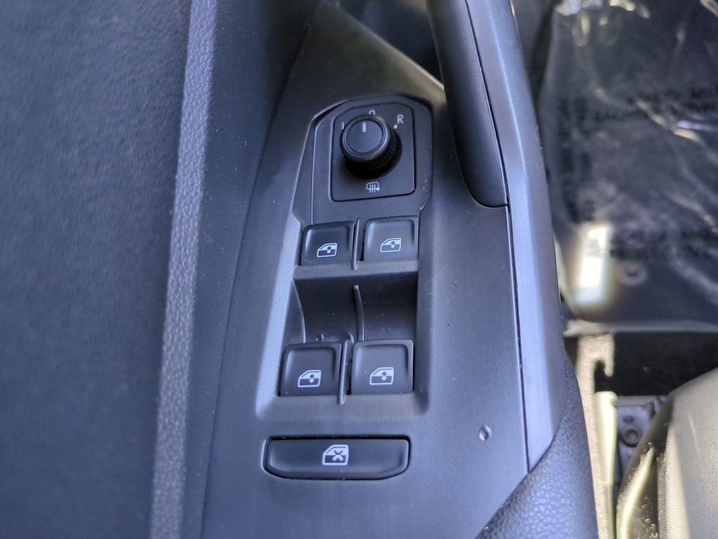 Thumbnail: 2020 Volkswagen Jetta - 23