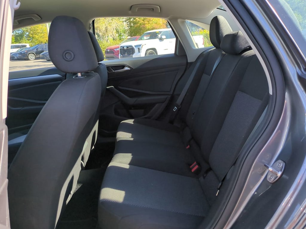 Thumbnail: 2020 Volkswagen Jetta - 11