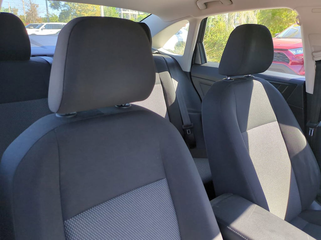 Thumbnail: 2020 Volkswagen Jetta - 9