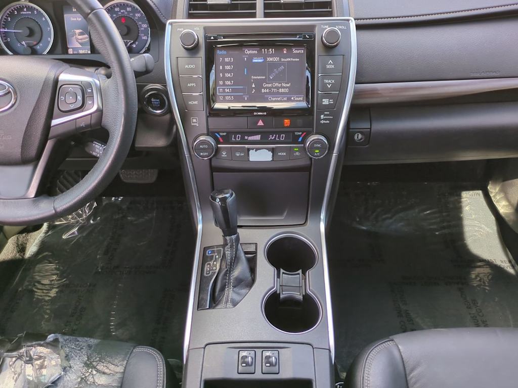 Thumbnail: 2017 Toyota Camry - 12