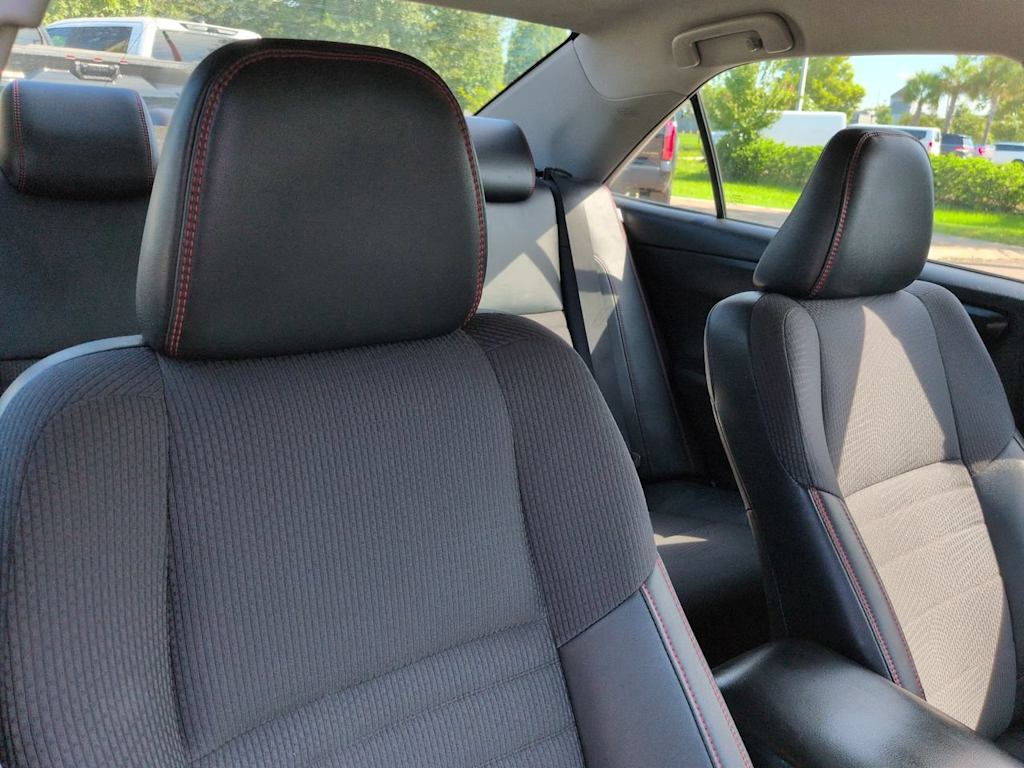Thumbnail: 2017 Toyota Camry - 9