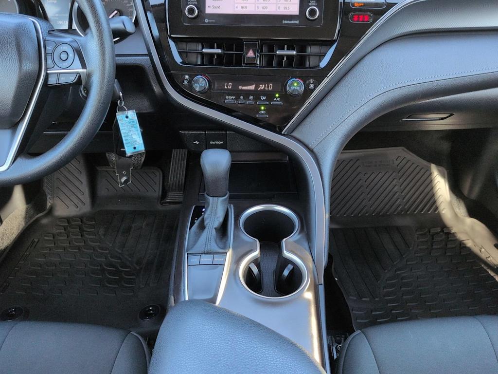 Thumbnail: 2024 Toyota Camry - 12