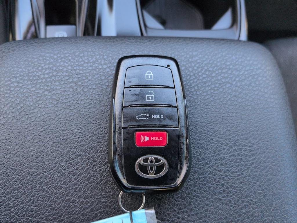 Thumbnail: 2025 Toyota Camry - 16