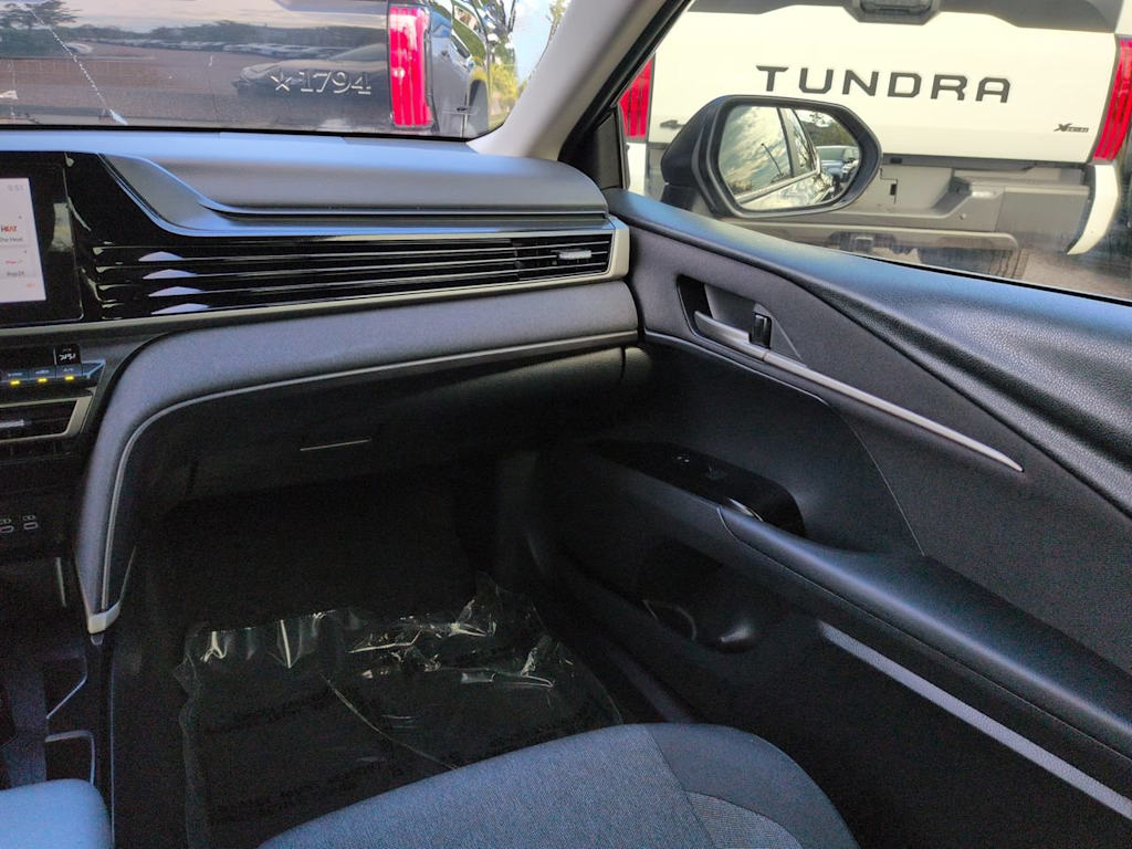 Thumbnail: 2025 Toyota Camry - 20