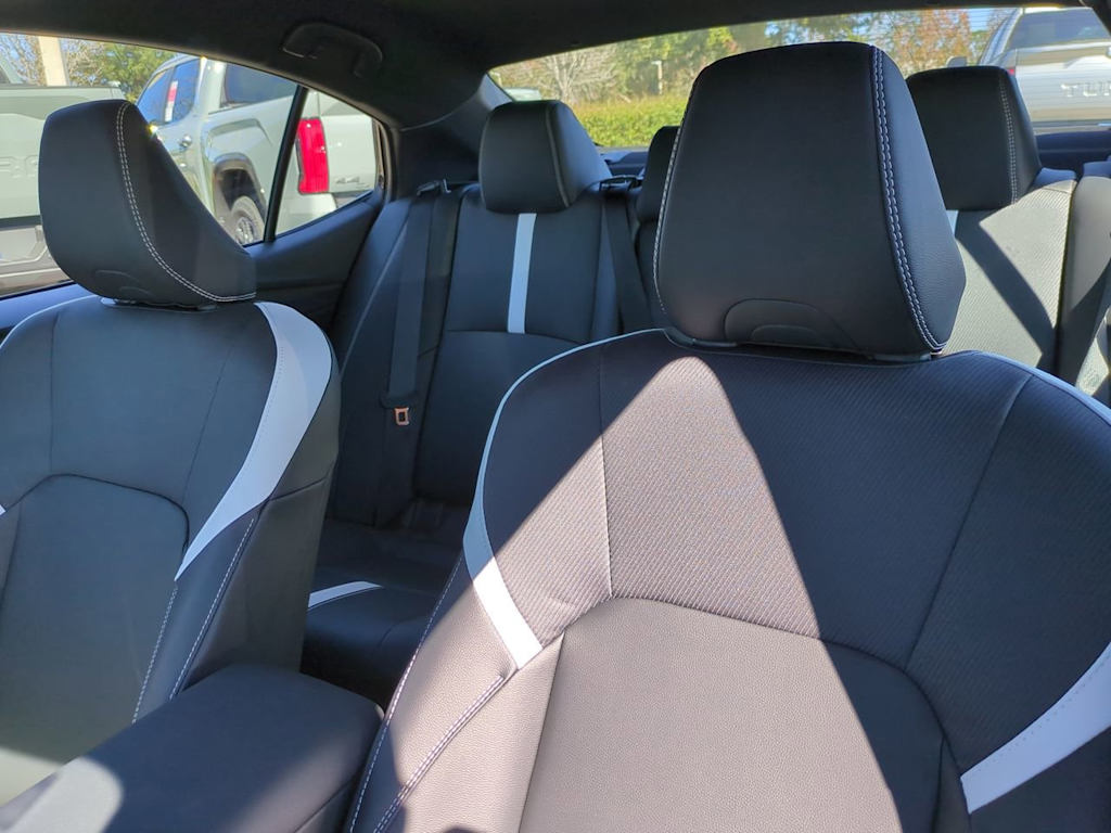 Thumbnail: 2025 Toyota Camry - 10