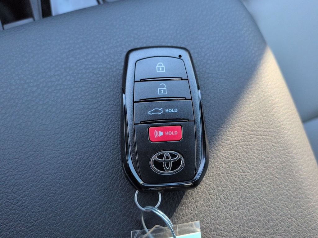 Thumbnail: 2026 Toyota Camry - 15
