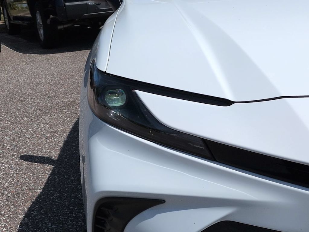 Thumbnail: 2025 Toyota Camry - 18