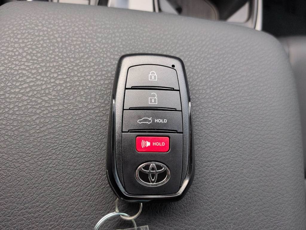 Thumbnail: 2026 Toyota Camry - 15