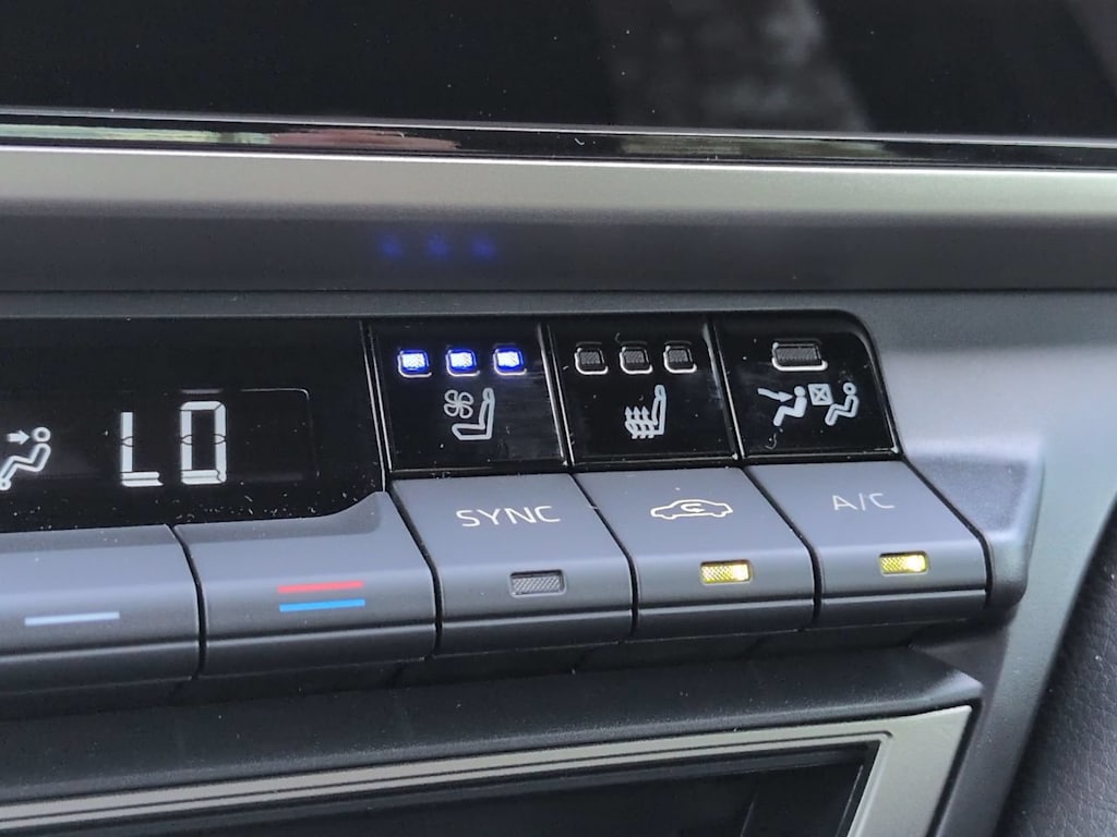 Thumbnail: 2026 Toyota Camry - 23