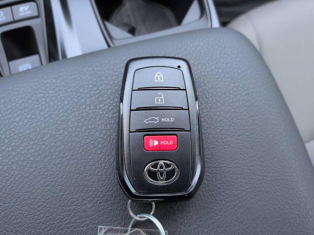Thumbnail: 2026 Toyota Camry - 16