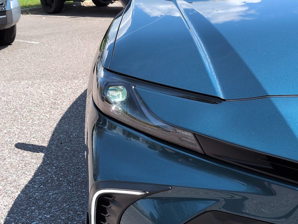 Thumbnail: 2025 Toyota Camry - 17