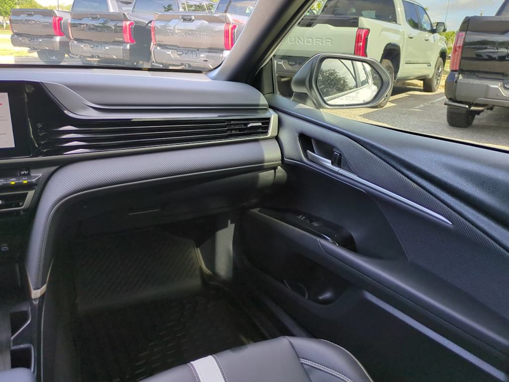 Thumbnail: 2025 Toyota Camry - 20