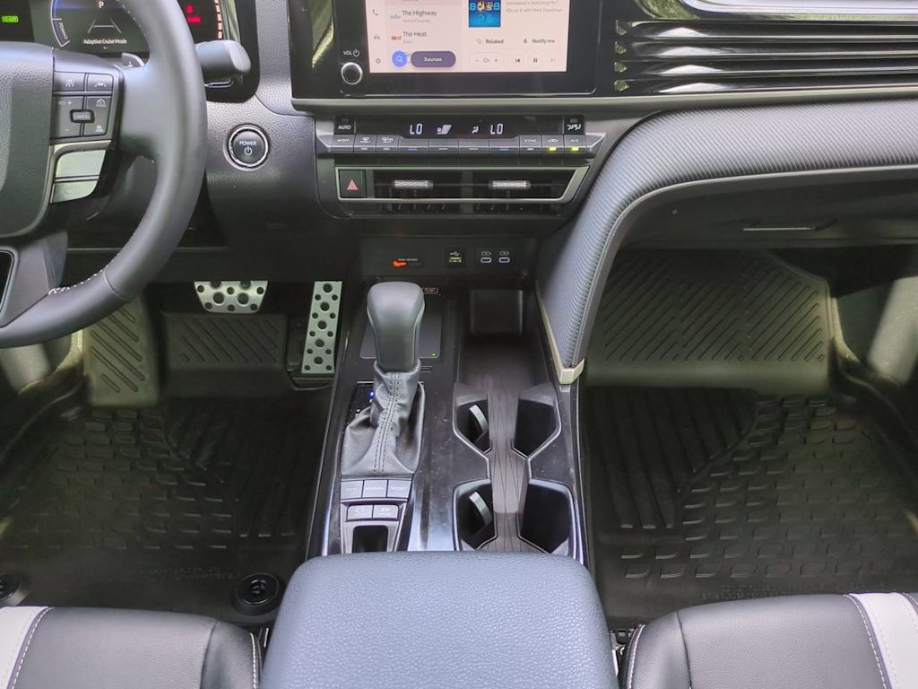 Thumbnail: 2025 Toyota Camry - 12