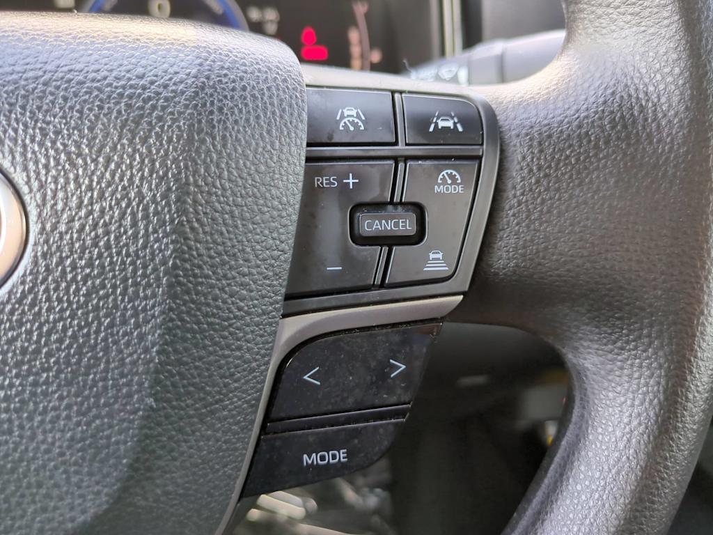Thumbnail: 2025 Toyota Camry - 25