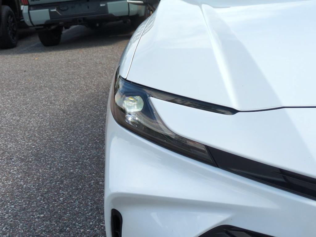 Thumbnail: 2025 Toyota Camry - 17