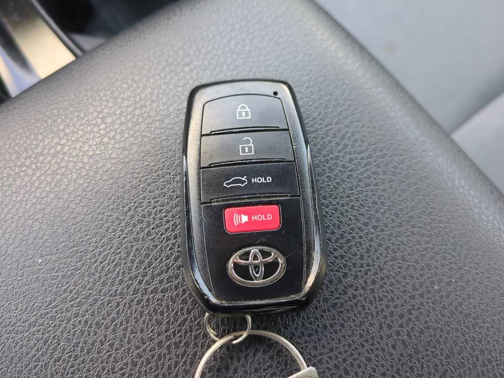 Thumbnail: 2025 Toyota Camry - 14