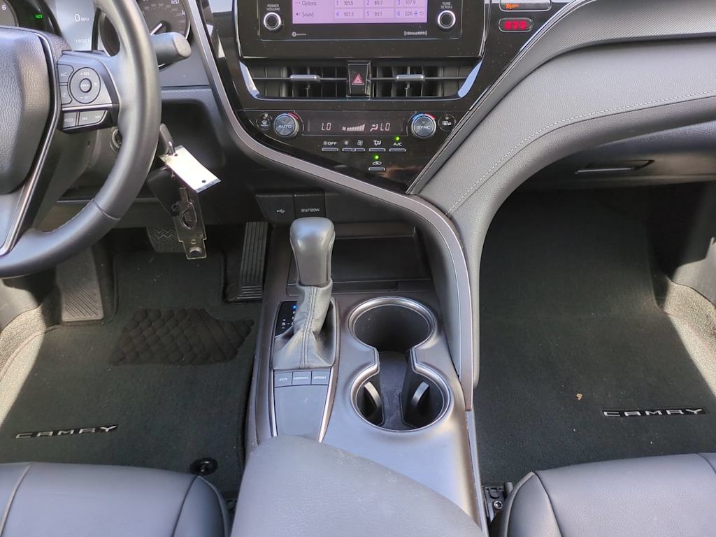 Thumbnail: 2024 Toyota Camry - 12