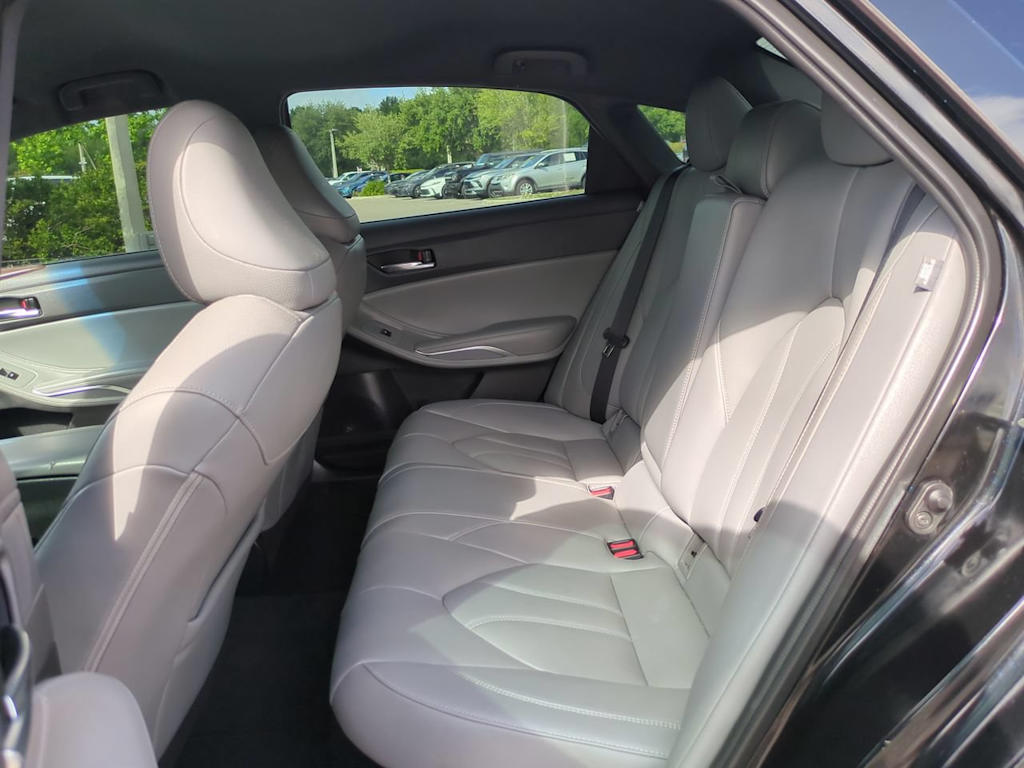 Thumbnail: 2021 Toyota Avalon - 11