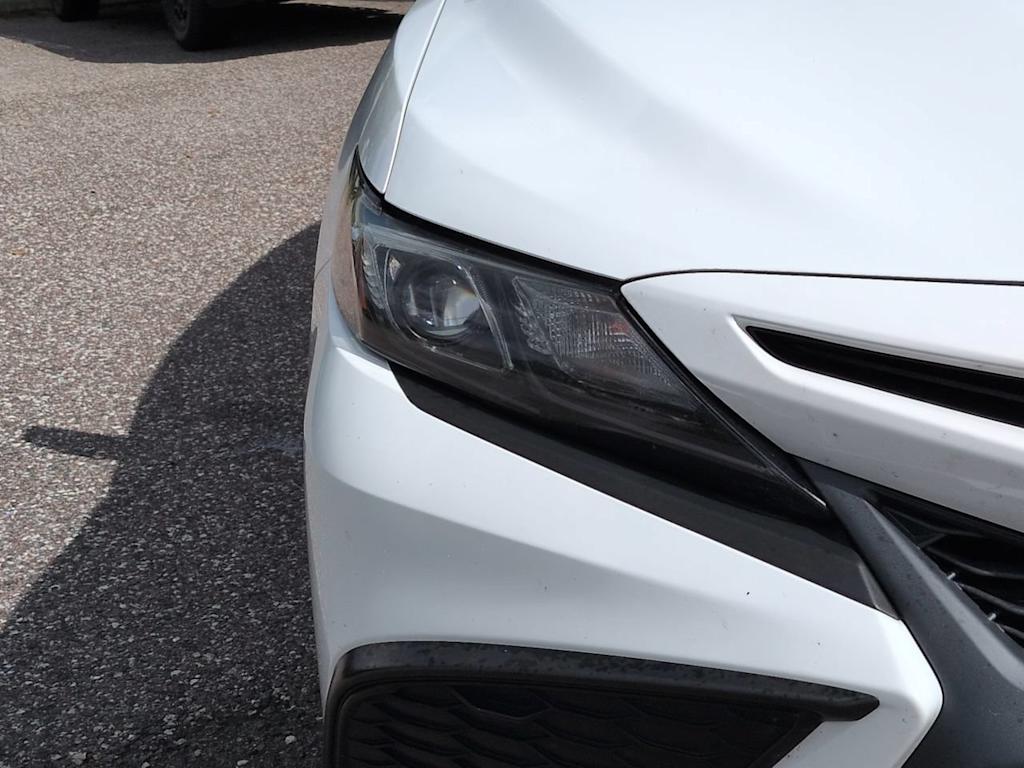 Thumbnail: 2021 Toyota Camry - 17