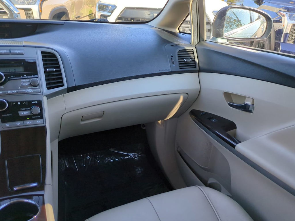 Thumbnail: 2009 Toyota Venza - 19