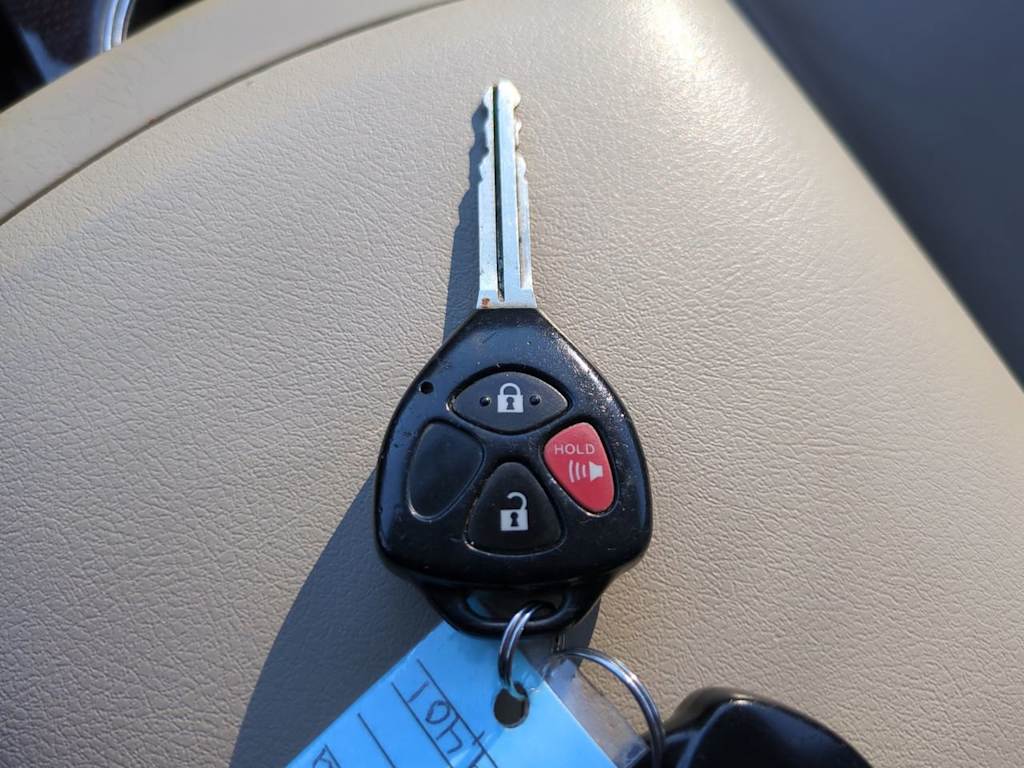 Thumbnail: 2009 Toyota Venza - 24